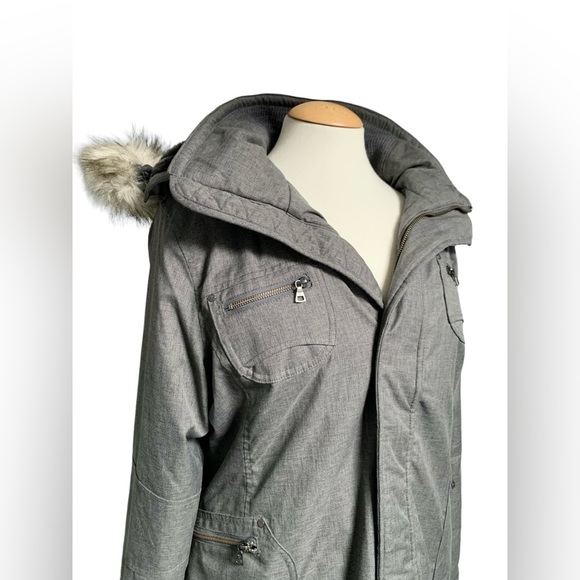 Aritzia TNA Verbier Parka - Picture 4 of 11